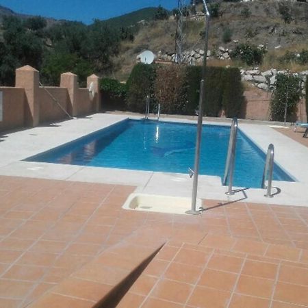 Precioso Apartamento En Complejo Residencial. Alcaucín Dış mekan fotoğraf