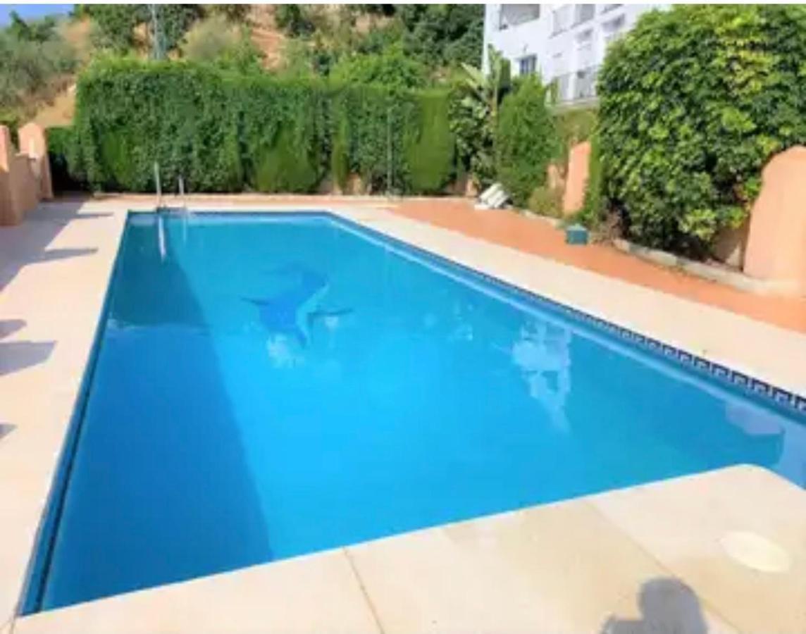 Precioso Apartamento En Complejo Residencial. Alcaucín Dış mekan fotoğraf